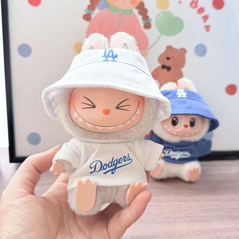 labubu dodgers-outfit