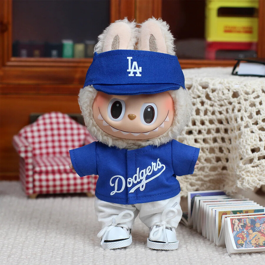 labubu dodgers-outfit