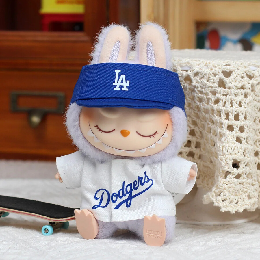 labubu dodgers-outfit