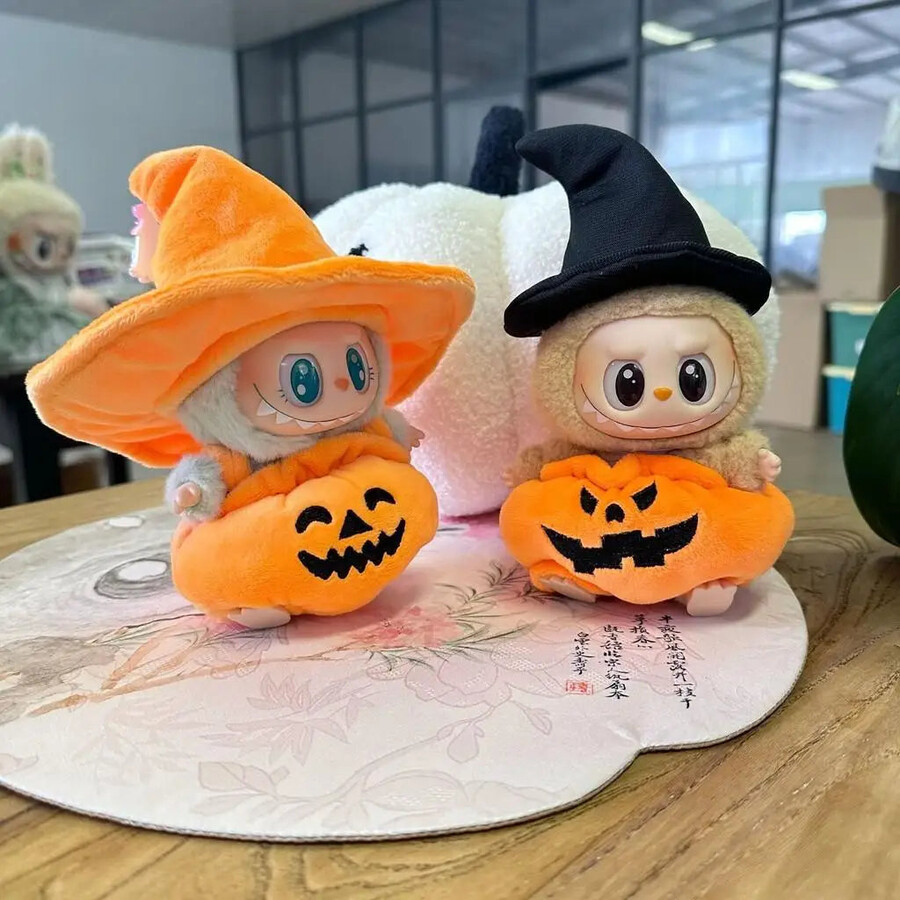 labubu halloween pompoenoutfit