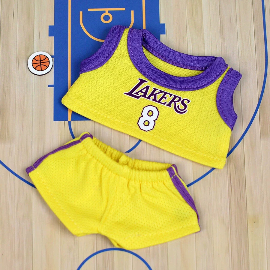 labubu basketbalshirt outfit