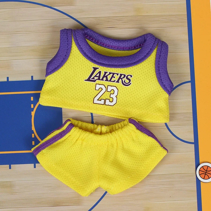 labubu basketbalshirt outfit