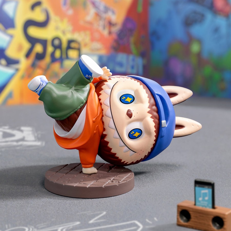 pop mart the monsters labubu hip-hop girl 100 beeldje